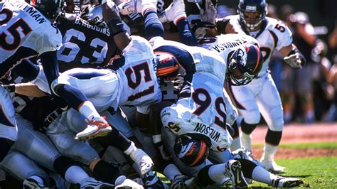 Top moments from the Broncos' history vs. the Raiders in photos