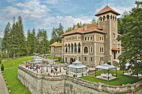 Locations | Cantacuzino Castle | Robelo