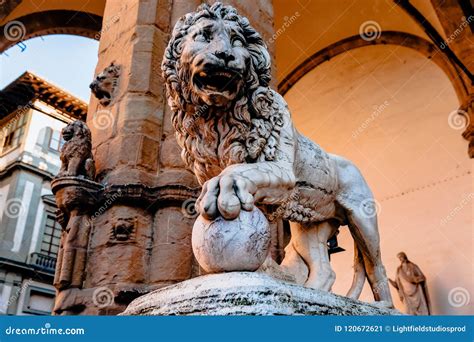 Beautiful Statue of Lion at Famous Loggia Dei Lanzi Stock Image - Image ...