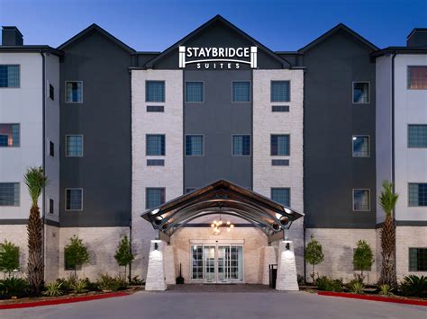 Pet-Friendly Hotel in Lake Charles, LA | Staybridge Suites Lake Charles