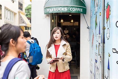 Why Starbucks is So Successful in China