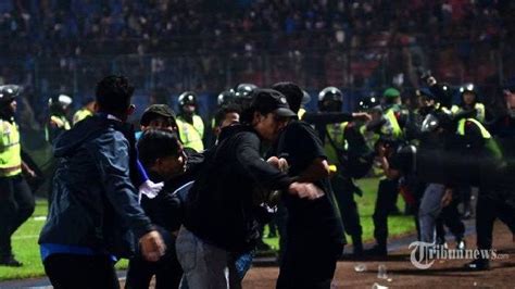 Soal Tragedi Kanjuruhan Malang, Mantan CEO Arema: Ini Duka Kita Bersama - Tribun-bali.com