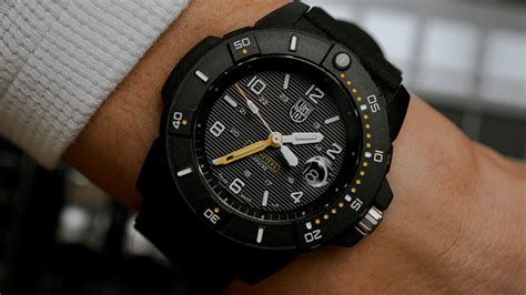 Luminox 3600 Series Navy SEAL Watch Hands-on | aBlogtoWatch