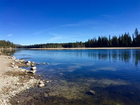 Our National Parks » Park visitors enjoy Yellowstone Lake