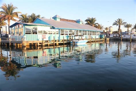 10 Great Beach Bars & Grills in and around Venice Florida