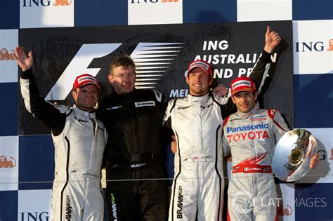 Podium: second place Rubens Barrichello, Brawn GP, Ross Brawn, Brawn GP ...