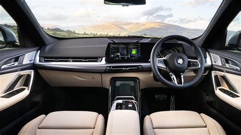 BMW X1 Interior Layout & Technology | Top Gear