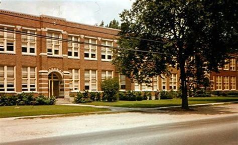 Washington Elementary in Westland Mi | Kickin it old school, House styles, Mansions