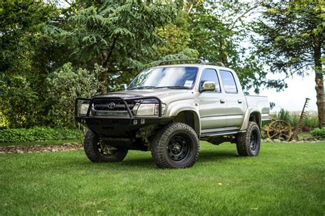 Toyota Hilux Off Road - Details Of 80+ Images & 12 Videos