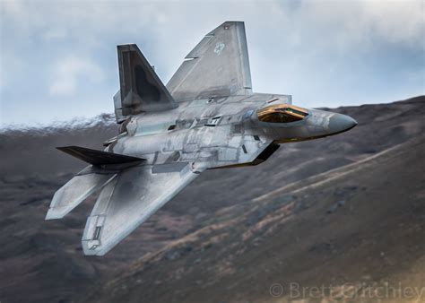 First ever low level flight USAF F-22 Raptor 26/4/16 | Fighter jets ...