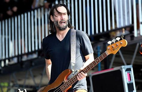 Keanu Reeves Received Bass Guitar Lessons From Flea