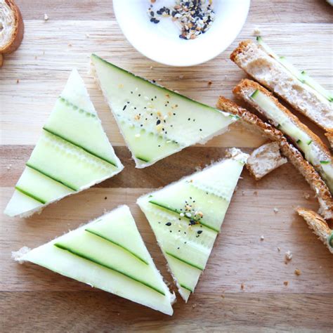 Easy 4-Ingredient Cucumber Finger Sandwich Triangles - All Purpose Veggies