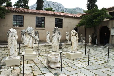 Ancient Corinth - MY ATHENS TOUR