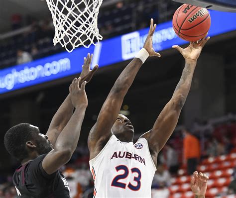 Auburn basketball: 5-star '22 target choosing between NCAA, G-League