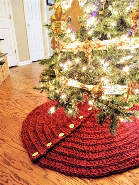 Farmhouse Christmas Tree Skirt Crochet Pattern – Cozy Nooks Designs