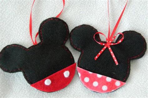 4 Creative Mickey Mouse Crafts For Kids & Toddlers