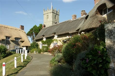 Godshill Tourist Information Point - Explore the Isle of Wight