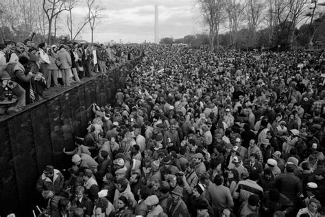 Photos: The Vietnam Veterans Memorial Turns 40 | Photos | U.S. News