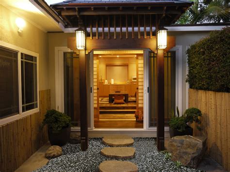 Japanese House Entry - Asian - Entrance - Los Angeles - by Loxcor Inc. | Houzz UK