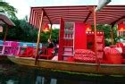 IKEA’s Floating Market Place – Colorful Displays, Gondolas & Design | Lightopia's Blog | The ...