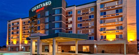 Long Island Hotels in Westbury, NY | Courtyard Westbury Long Island