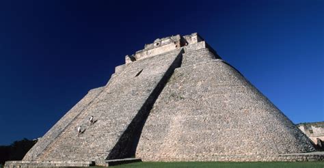 mayan-pyramid-at-uxmal - Mesoamerican Pyramids Pictures - Pyramids in ...