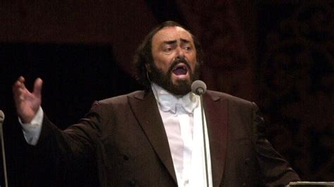 Luciano Pavarotti | Tenor | Biography, facts, music, opera, recordings | Classic FM