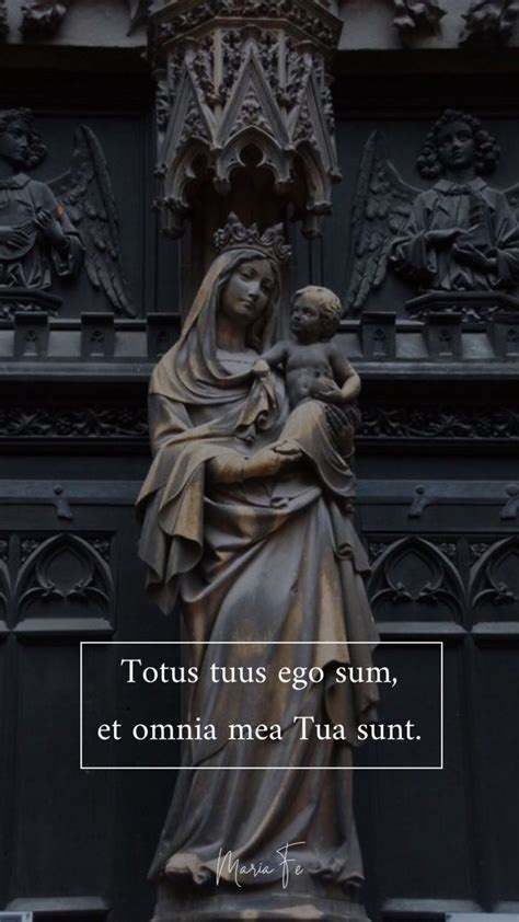 a statue with a quote on it that says, totus tus go sum, et omnia meat ...