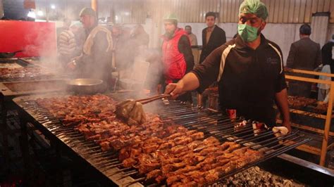 Peshawar's Best Fish BBQ || Peshawar Street Food || Pakistan - YouTube