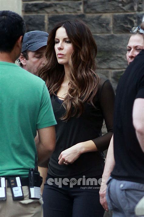 Kate Beckinsale spotted on the Set of Total Recall in Toronto, Jun 21 - Kate Beckinsale Photo ...