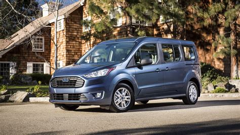 Ready to roll: Edmunds picks best small vans for businesses