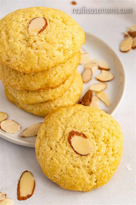 Chinese Almond Cookies ⋆ Real Housemoms