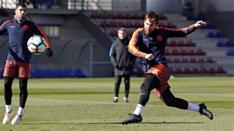 Lionel Messi Training Video Shows His Effortless Ability