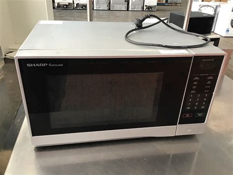 Sharp Carousel Microwave Oven