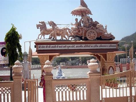 Parmarth Niketan Ashram Ganga Aarti Ghat - Rishikesh