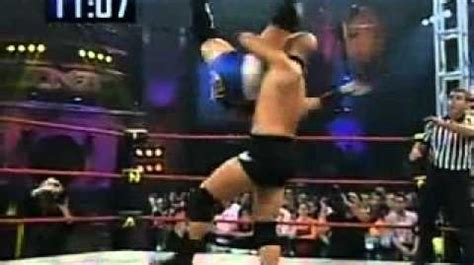 Spin-Out Powerbomb | Wrestling Move Wiki | Fandom