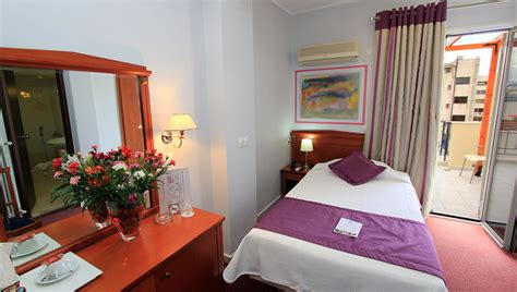 Hotel Triton - Luxurious Boutique hotel just at the Port of Pireaus