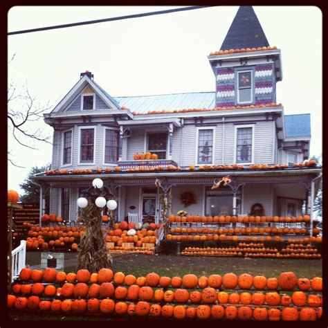 Pumpkin House # Kenova, WV - where I am a gut scooper! | West virginia, Virginia homes, Pumpkin ...