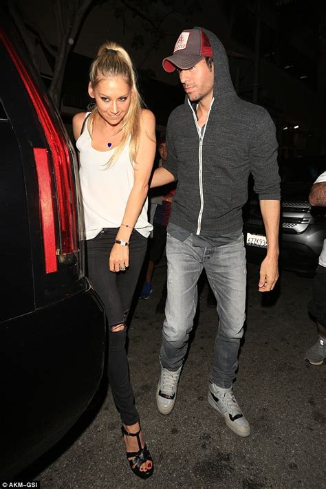 NjrOCKsNaija: (Photos)Dating goals: Enrique Iglesias steps out with girlfriend of 15 years Anna ...