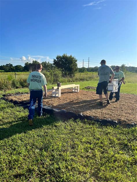 Putnam County inmates learn to become beekeepers – Action News Jax