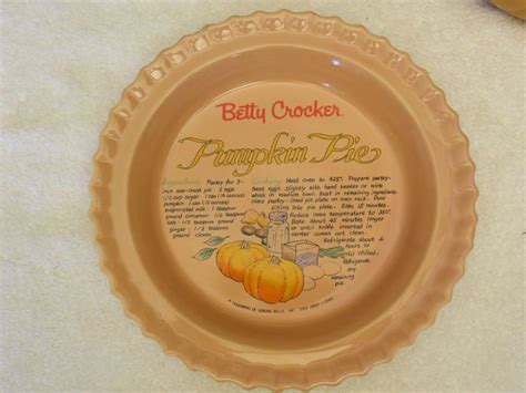 Betty Crocker Pumpkin Pie Plate Dish Recipe With Lid In Original Box Vintage | Pie plate, Betty ...