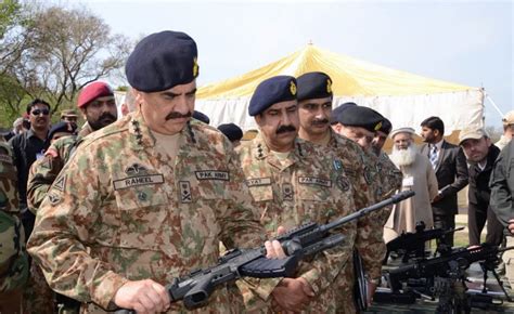 Is the Pakistan Army looking for a new rifle?