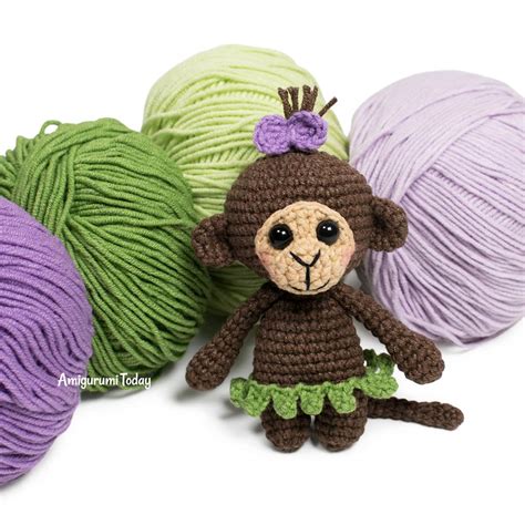 Free tiny monkey crochet pattern - Amigurumi Today