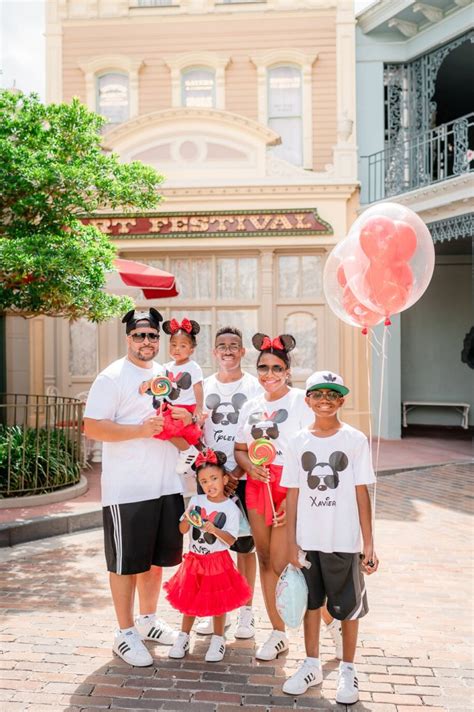 Saving for a Disney Family Vacation With These 6 Secrets