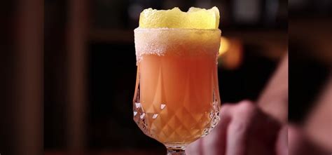 10 Best Peach Brandy Cocktails: Mixing Up Fruity Drinks