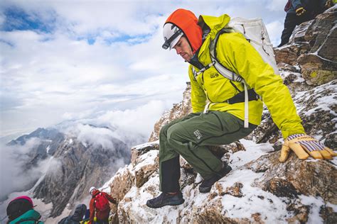 The Best Men's Climbing Pants of 2023 | GearJunkie