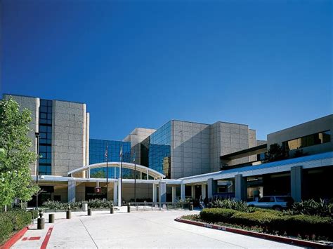 Kaiser Permanente Woodland Hills Medical Center in Woodland Hills, CA - Rankings, Ratings ...