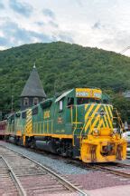 Riding the Lehigh Gorge Scenic Railway from Jim Thorpe, PA - Uncovering PA