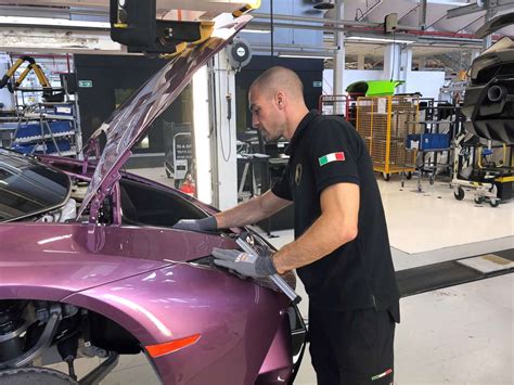 ABC News Tours the Lamborghini Factory - TeamSpeed