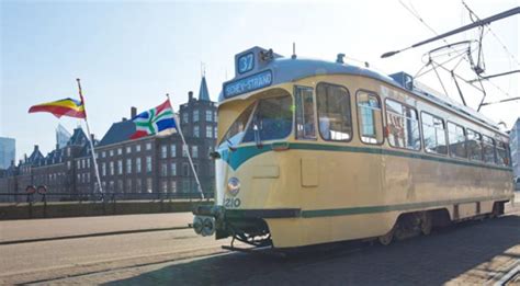 New street car takes tourists from Den Haag museums to coast | NL Times